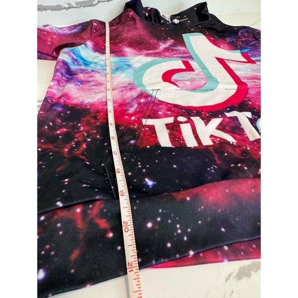 Tik Tok‎ Hoodie Size Medium - Picture 6 of 7